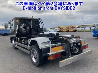 Nissan TRUCK