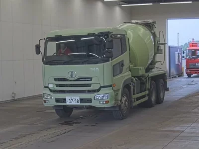 Nissan QUON