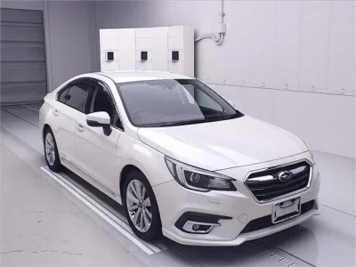 Subaru LEGACY B4