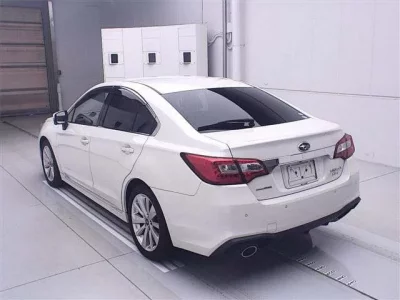 Subaru LEGACY B4