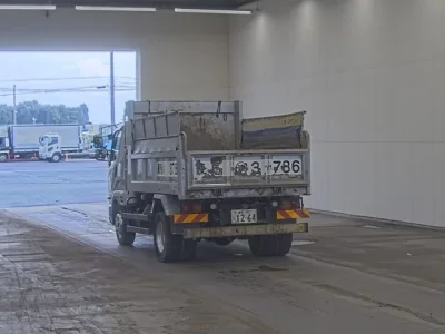 Mitsubishi FUSO FIGHTER