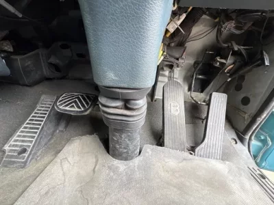 Nissan TRUCK
