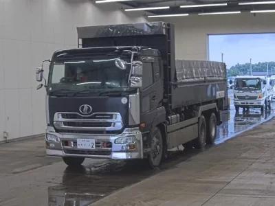Nissan TRUCK