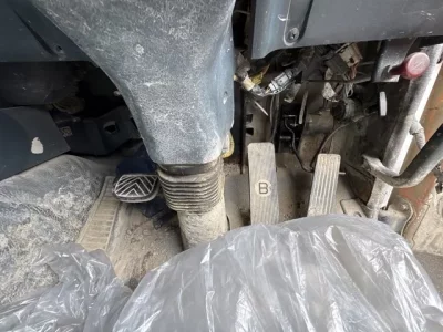 Nissan TRUCK
