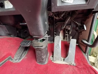 Nissan TRUCK