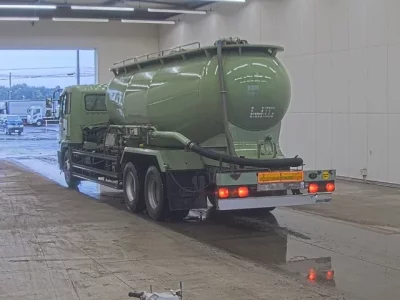 Hino PROFIA