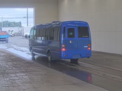 Mitsubishi BUS