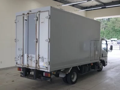 Isuzu ELF