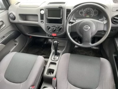 Nissan AD