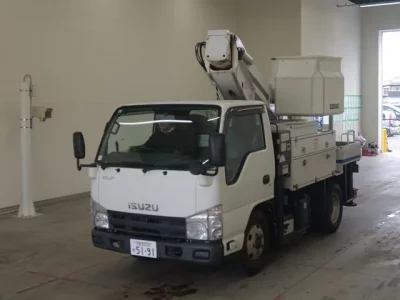 Isuzu ELF