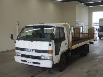 Isuzu ELF