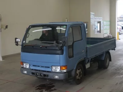 Nissan TRUCK