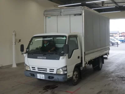 Isuzu ELF
