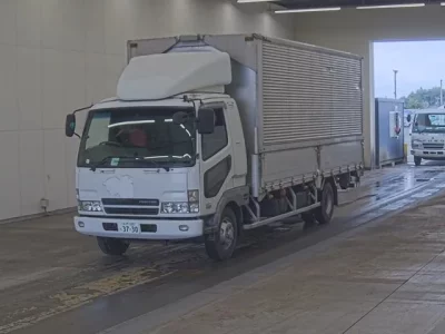 Mitsubishi FUSO FIGHTER