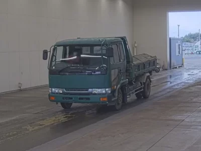Nissan TRUCK