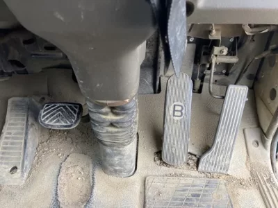 Nissan TRUCK