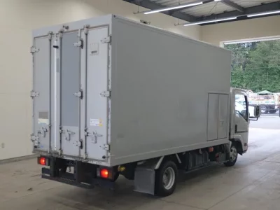 Isuzu ELF