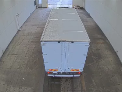 Isuzu TRUCK
