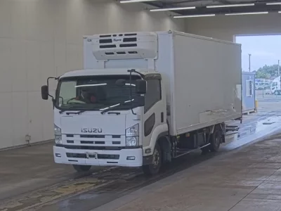 Isuzu TRUCK