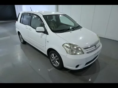 Toyota RAUM