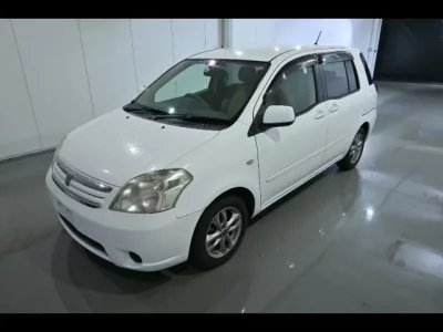 Toyota RAUM