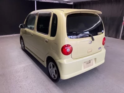 Daihatsu MOVE LATTE