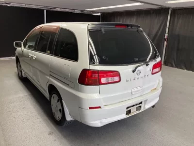 Nissan LIBERTY