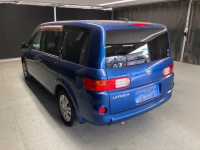 Nissan LAFESTA