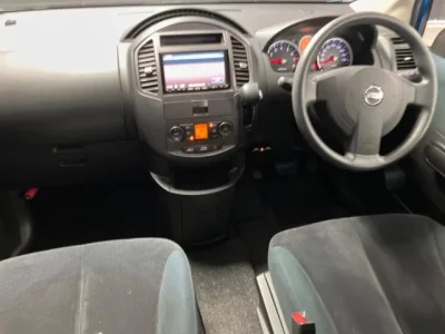 Nissan LAFESTA