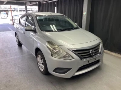 Nissan TIIDA LATIO
