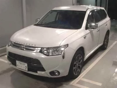 Mitsubishi OUTLANDER PHEV