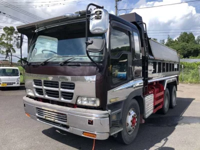 Isuzu GIGA