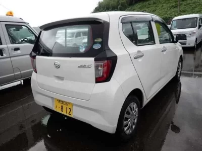 Daihatsu MIRA E S