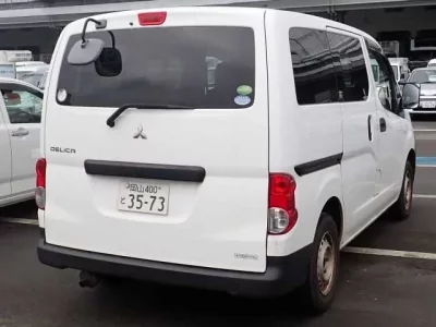 Mitsubishi DELICA