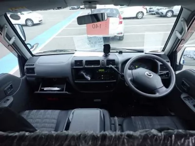 Mazda BONGO VAN