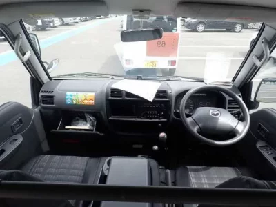 Mazda BONGO VAN