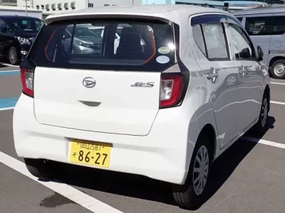 Daihatsu MIRA E S