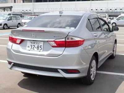 Honda GRACE