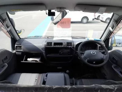 Mazda BONGO VAN