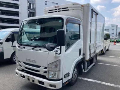 Isuzu ELF