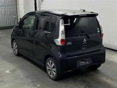 Mitsubishi EK CUSTOM