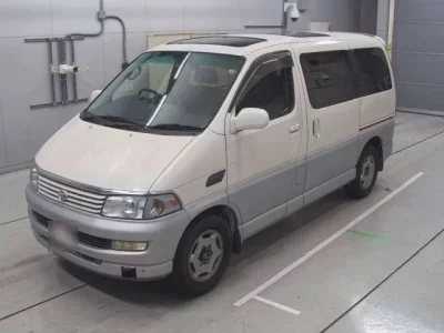 Toyota HIACE REGIUS