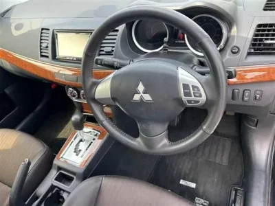 Mitsubishi GALANT FORTIS