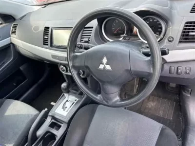 Mitsubishi GALANT FORTIS