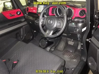 Honda N BOX SLASH