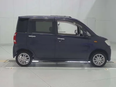 Daihatsu TANTO EXE