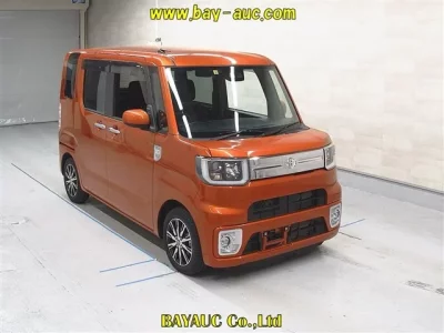 Toyota PIXIS MEGA