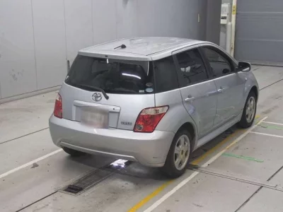 Toyota IST