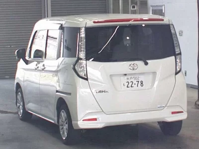 Toyota TANK