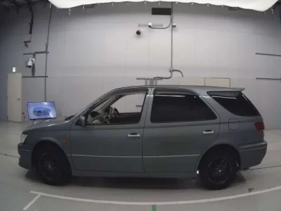 Toyota VISTA ARDEO